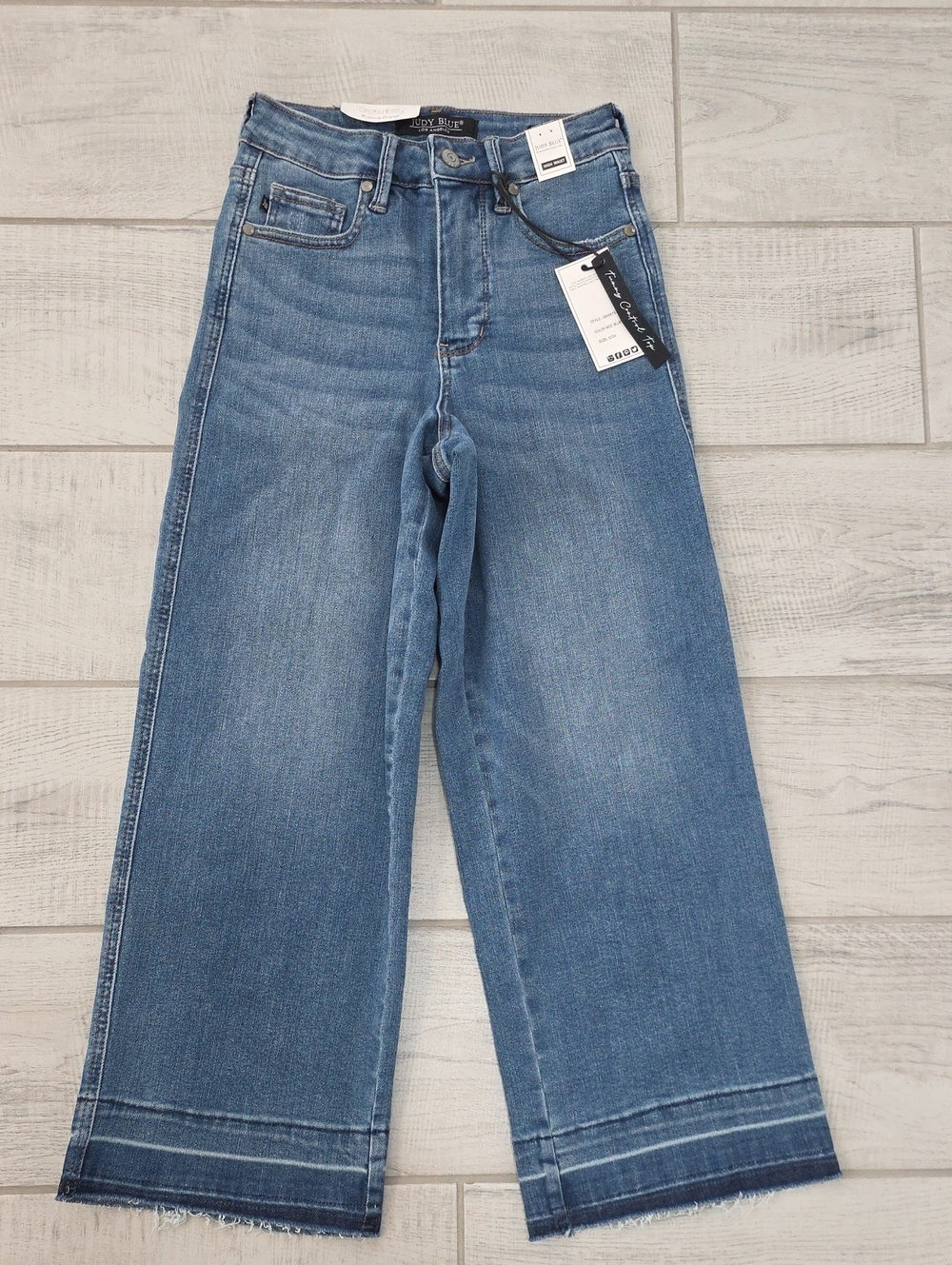 Judy Blue High Waisted Wide Leg Women's Size 0 Medium Wash Faded Frayed Raw Hem